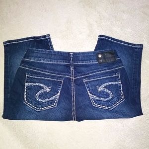 Silver Jean Co. Suki Burmuda shorts size 28